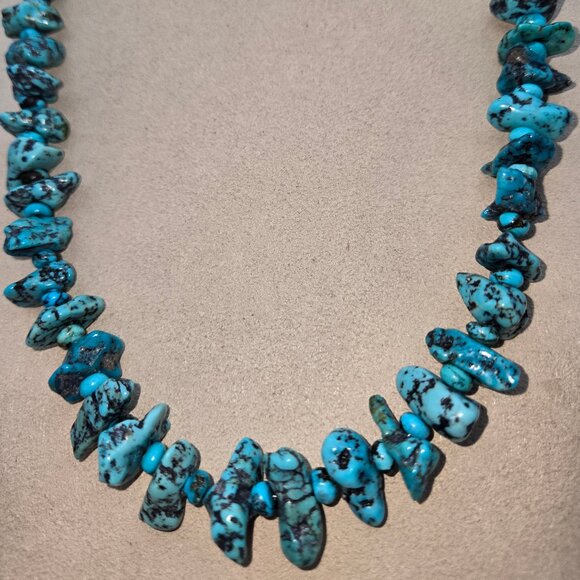 Natural Kingman Web Turquoise Nugget Necklace - Picture 2 of 5